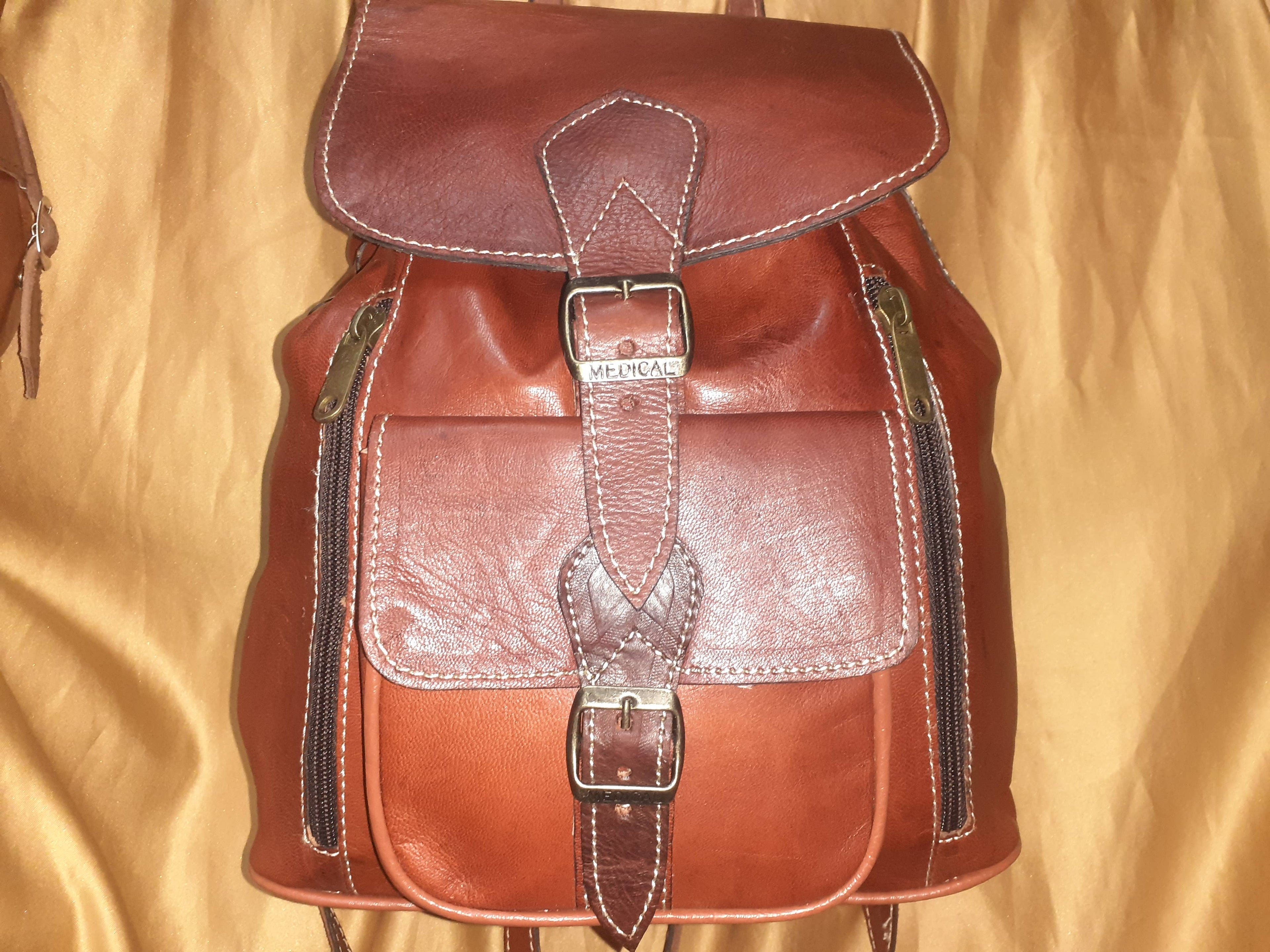 Mochila Fez triple bolsillo mediano