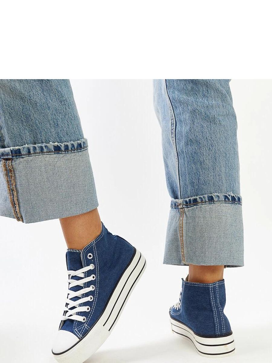 Sneakers model 207390 Solea