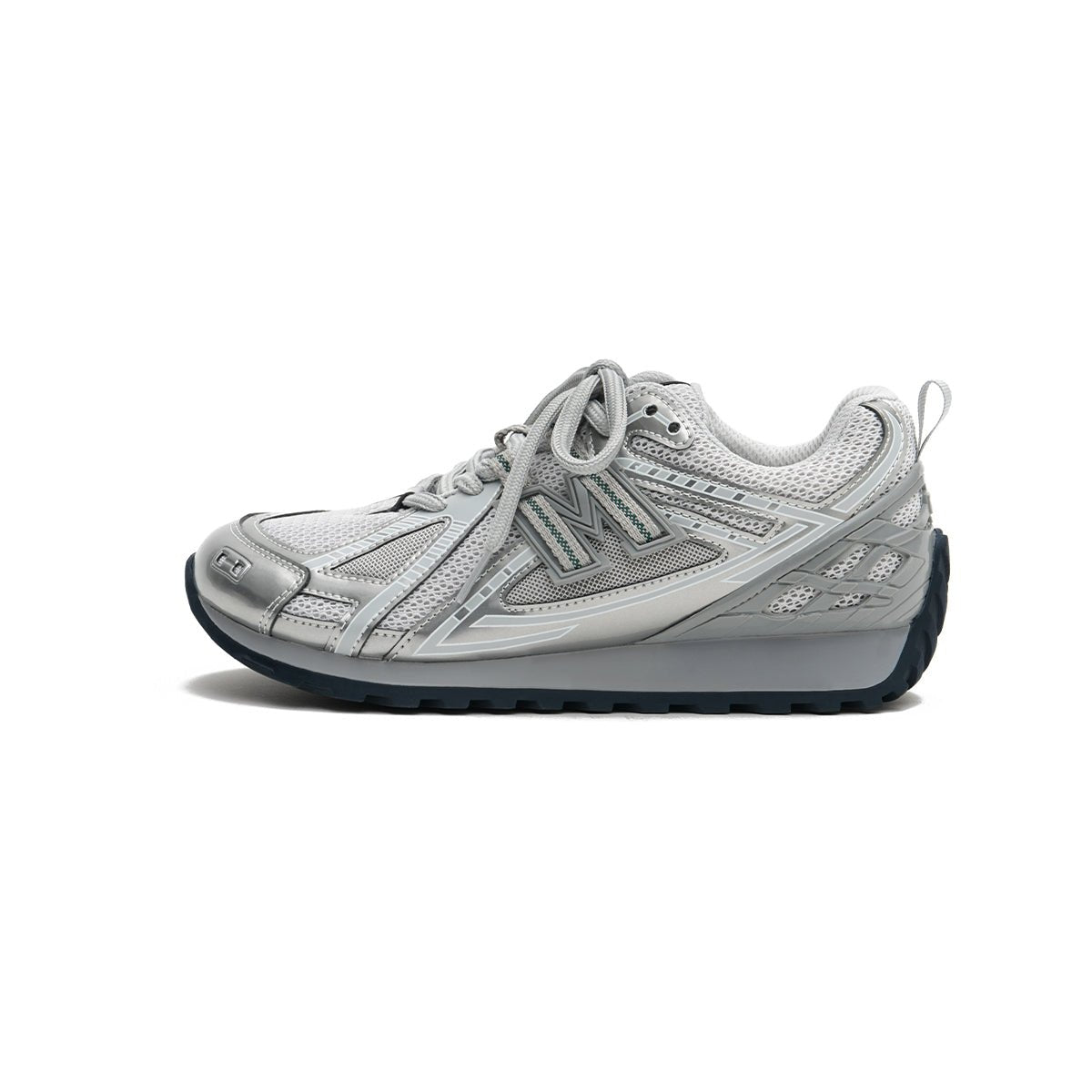 Silver women's Y2K mesh chunky sneakers by Masoomake featuring retro platform design and sporty runner style.